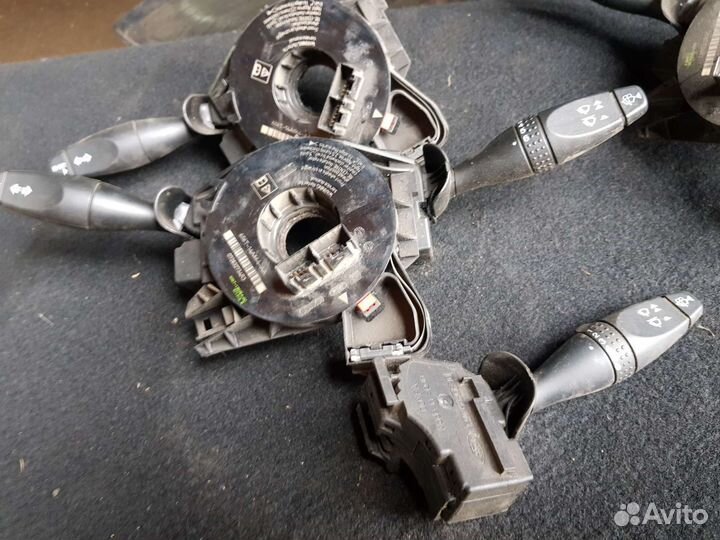 Переключатель подрулевой Ford Fusion