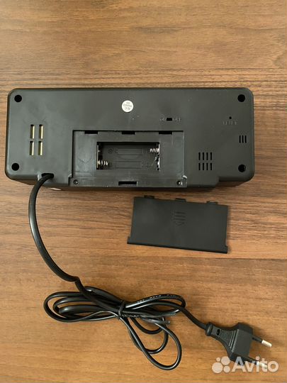 Часы будильник