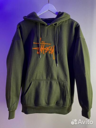 Худи Stussy на руках