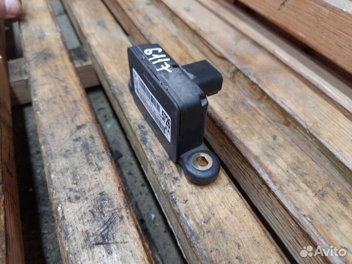 Датчик ускорения Opel Astra J 2012 13505726