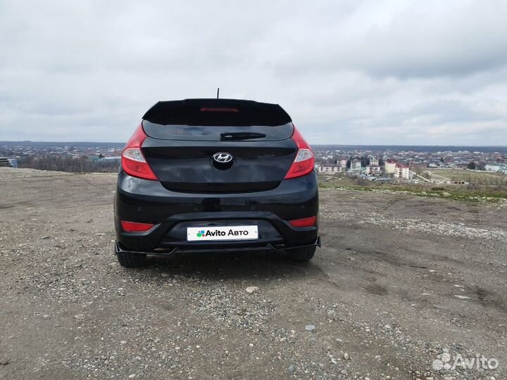 Hyundai Solaris 1.4 AT, 2011, 288 000 км