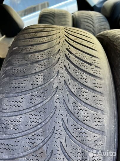 Goodyear UltraGrip Ice+ 215/55 R16 93T