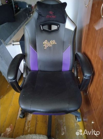 Компьютерное кресло игровое