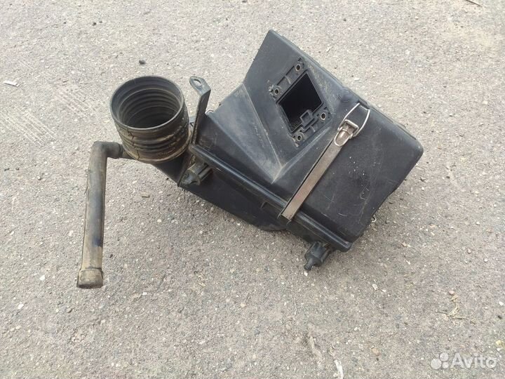 Корпус воздушного фильтра Mercedes W140 diesel