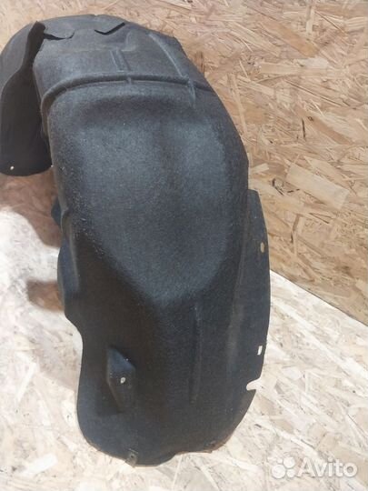 Подкрылок задний Skoda Octavia A5