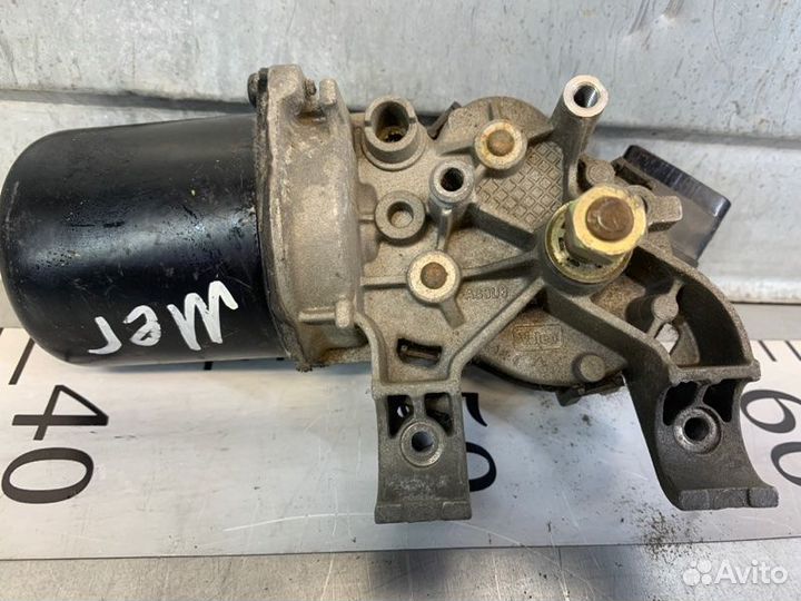 Мотор стеклоочистителя передний Renault Megane BM