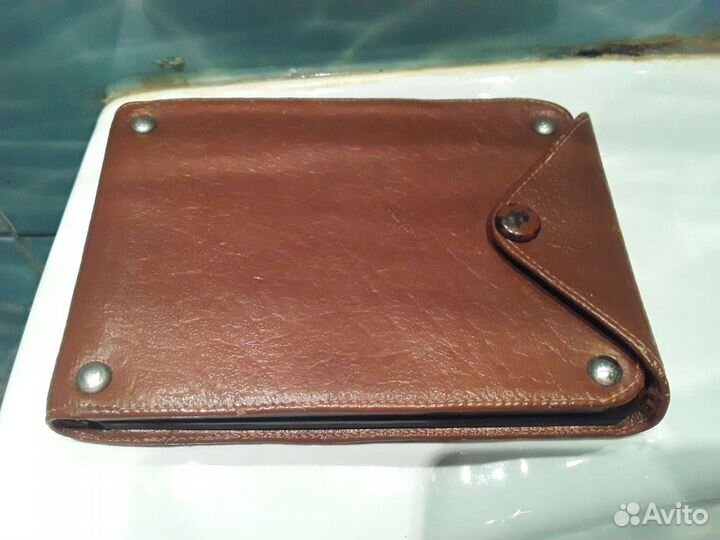 Линза и футляр для 6 линз.ссср,значок.стеклорез