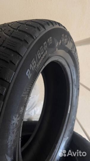 Michelin X-Ice North 3 215/65 R16