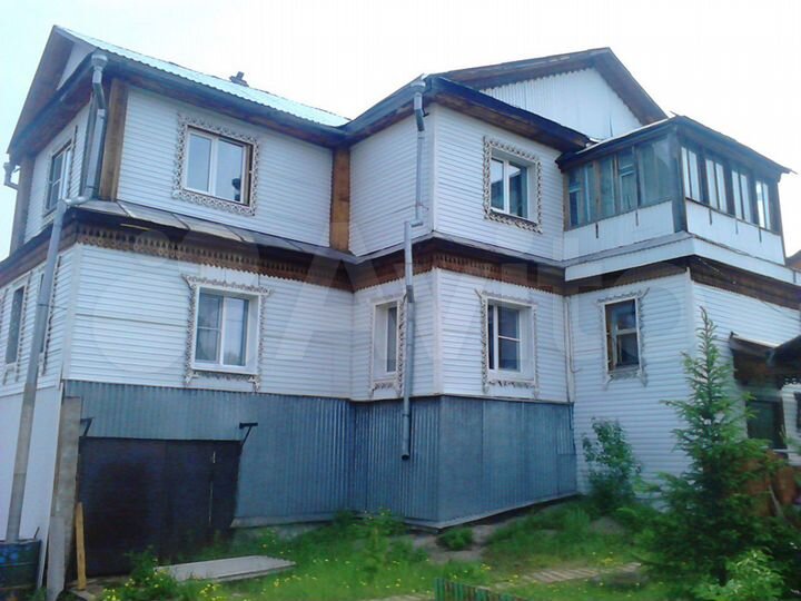 Дом 305 м² на участке 20 сот.