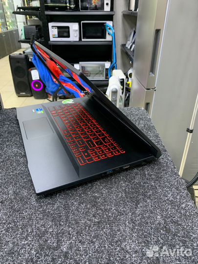 Ноутбук MSI Katana GF76 i5-12450H/16/500/RTX 3050