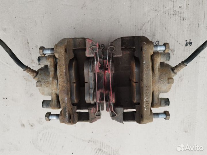 Передние суппорта Renault Duster