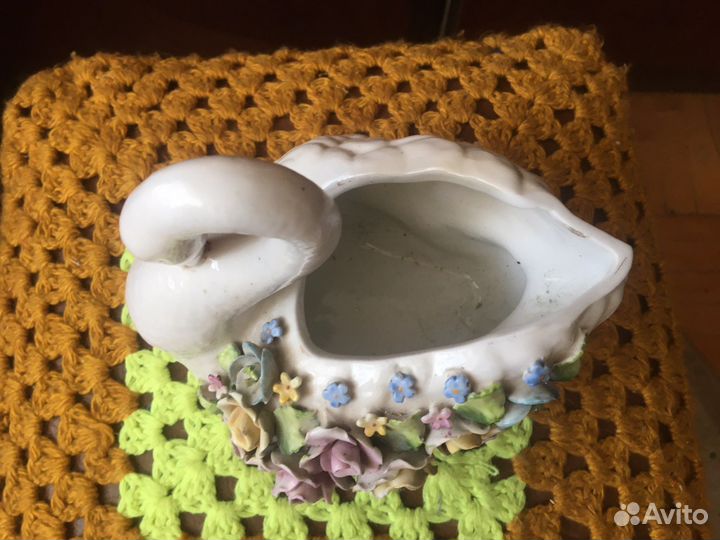 Вазочка Лебедь