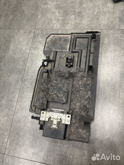 Накладка под бардачком