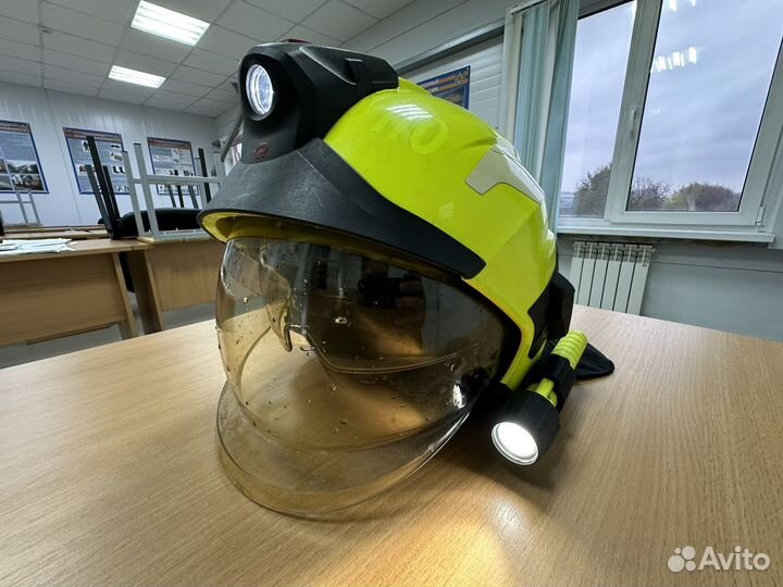 Шлем пожарного Rosenbauer heros-titan