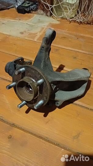 Поворотный кулак правый ford focus 2