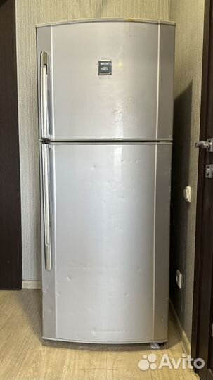 Холодильник sharp