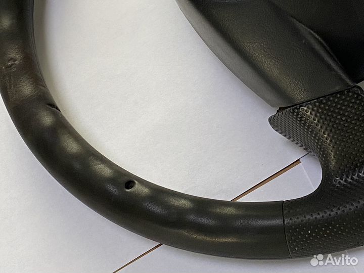 Рулевое колесо Митсубиси спейс стар