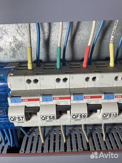 Электрический щиток с автоматами