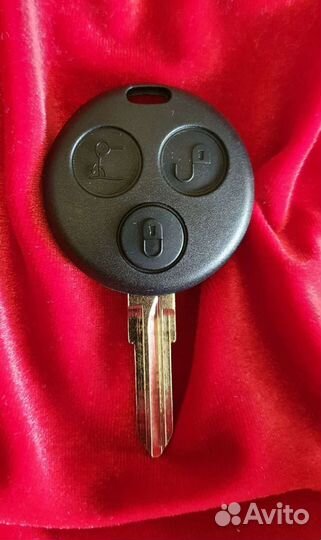 Ключ зажигания smart (автомобиль smart)