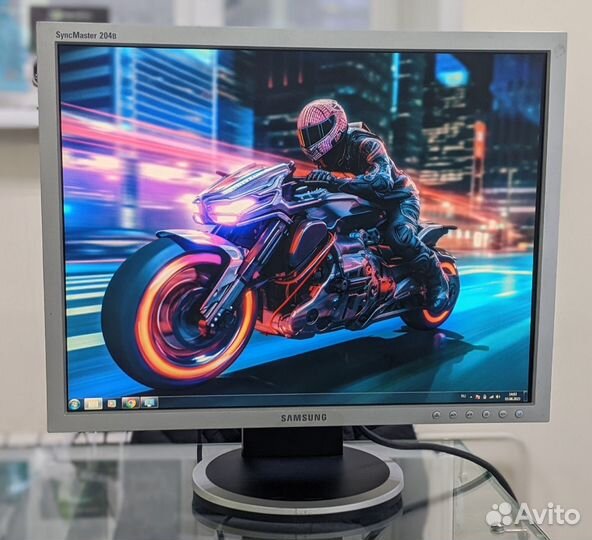 Монитор Samsung SyncMaster 204B