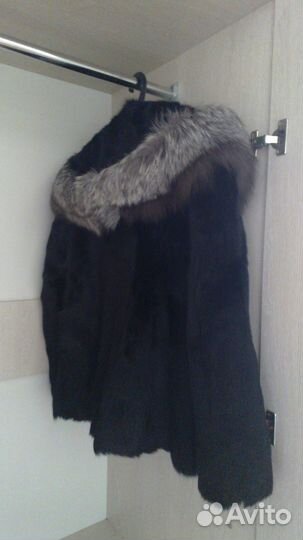 Норковый полушубок с песцовым воротником капюшоном