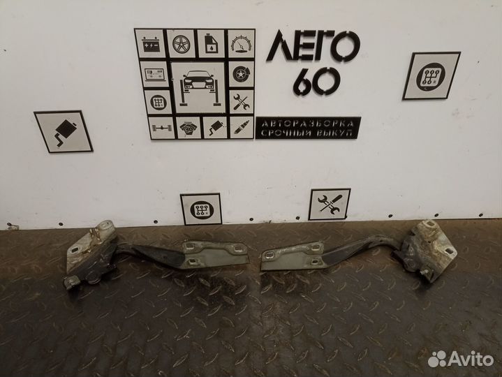 Петля капота для Renault Fluence