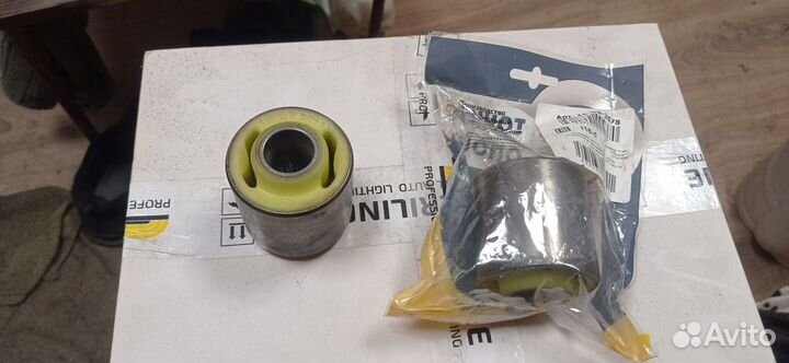 Сайлентблоки задних рычагов,втулки стабилизатора