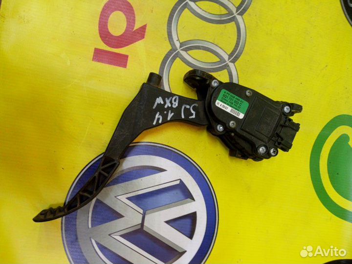 Педаль газа передняя Skoda Fabia хетчбек 4 дв. 1.4