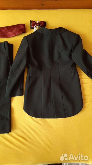 Продам Детский костюм