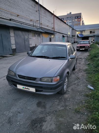 Toyota Corolla 1.6 AT, 1983, 200 000 км