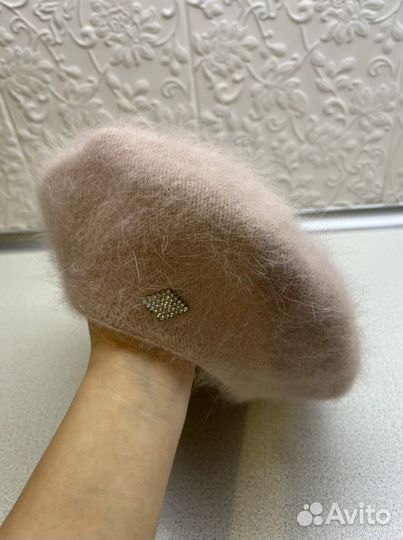 Берет из ангоры новый