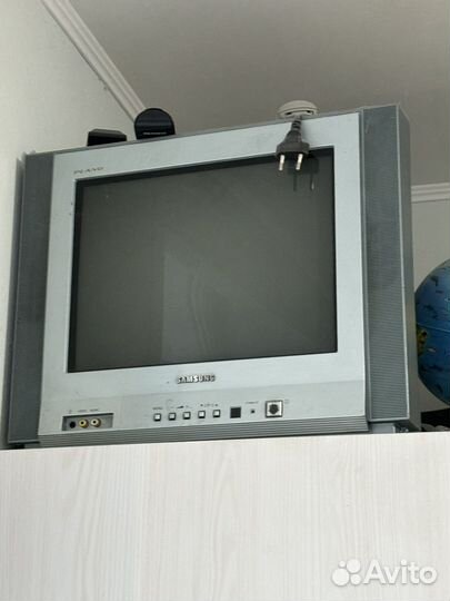 Телевизор samsung