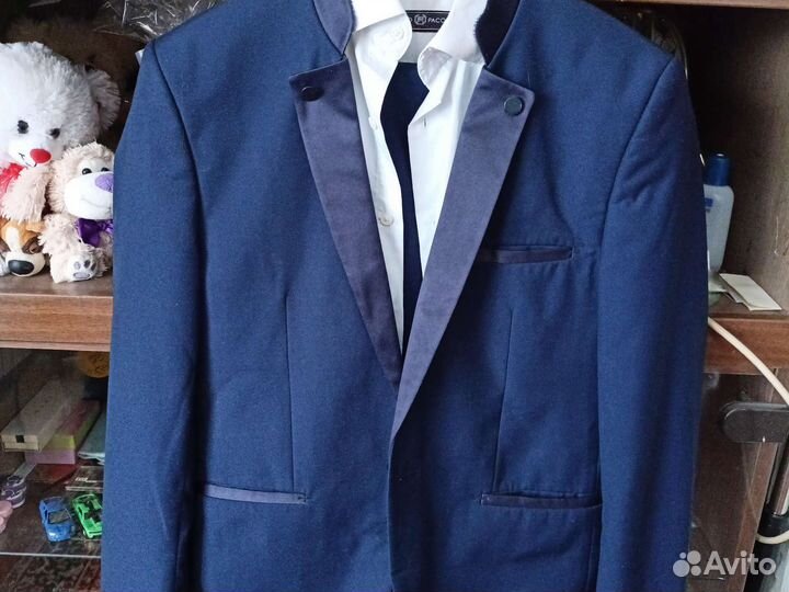 Костюм мужской