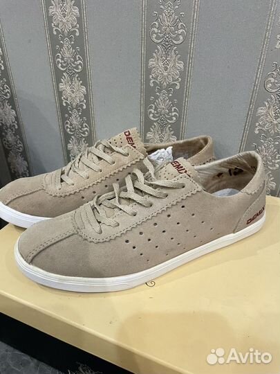 Кеды женские demix натуральная замша 37