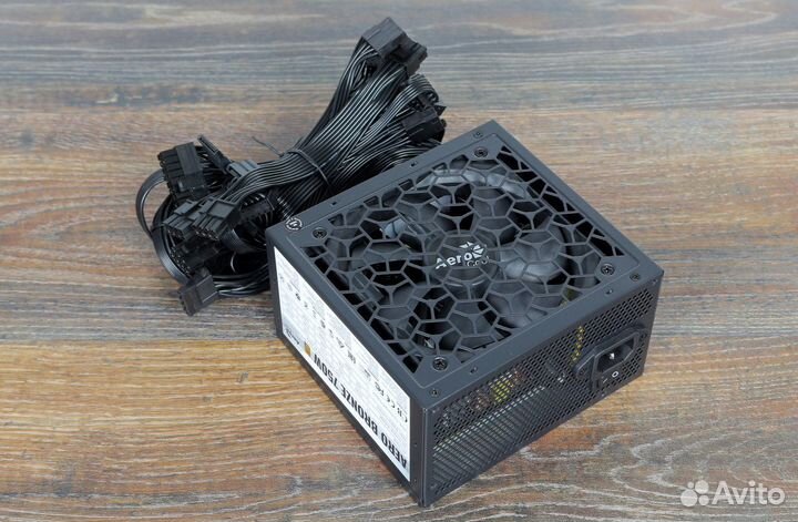 Блок питание AeroCool Bronze 750w