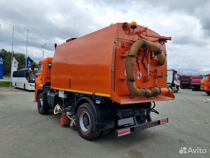 Ко-318Д на шасси Камаз-53605 (пылесос)