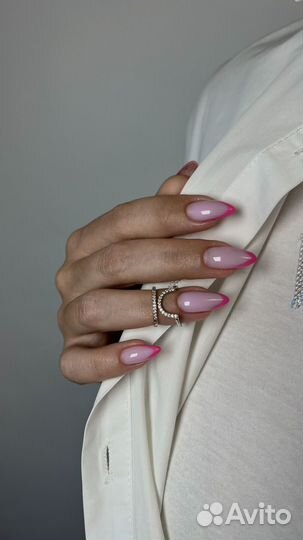 Маникюр, наращивание ногтей