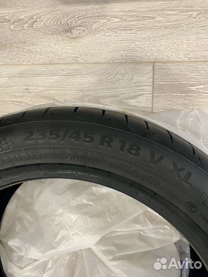 Continental MaxContact MC6 235/45 R18 98V