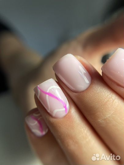 Маникюр и педикюр