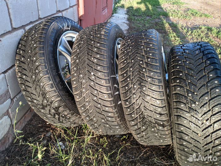 Шины с дисками 185/60 R15 Nokian Hakkapeliitta 10p