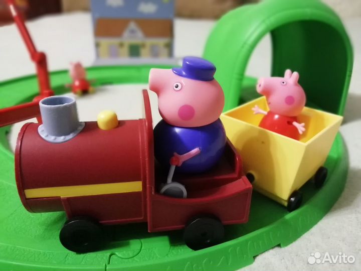 Игрушка Свинка Пеппа и Паровозик Дедушки