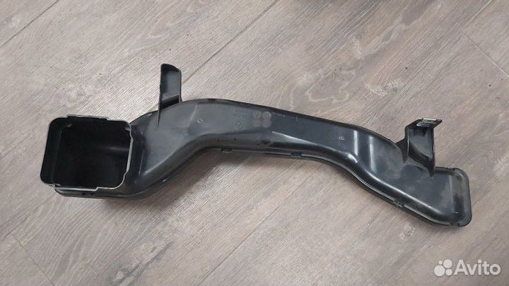 Воздуховод Bmw X5 50Ix F15 N63N 4.4 2013