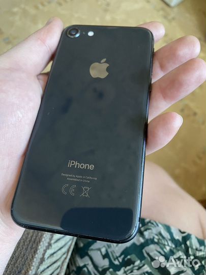 iPhone 8, 64 ГБ
