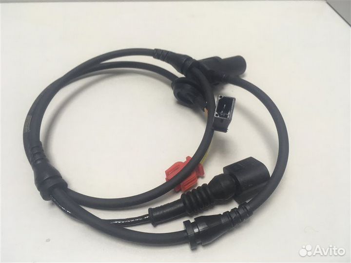 Датчик ABS передний Volkswagen Passat B5