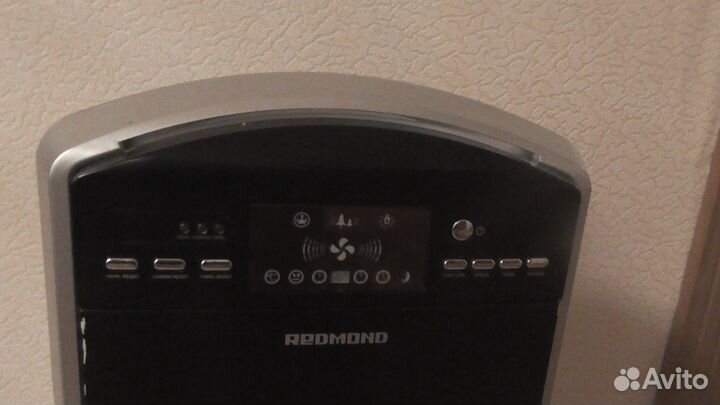 Обеззараживатель воздуха Redmond RAC 3704