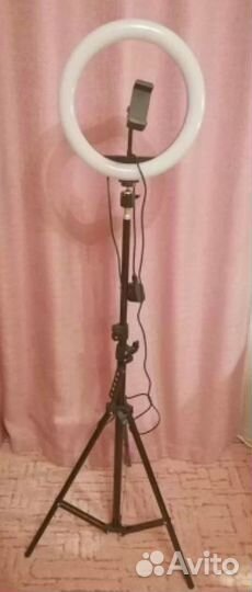 Кольцевая лампа 26 см со штативом