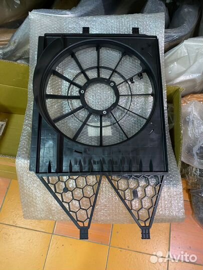 Диффузор радиатора volkswagen polo sedan 10