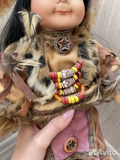 Фарфоровая кукла