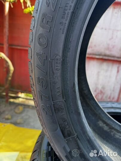 Royal Black Royal Performance 275/40 R20 106V