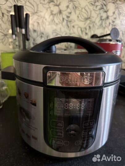 Продам почти новую мультиварку philips